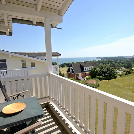 Апартаменты Mit Meerblick Und Balkon, Gratis Nutzung Vom Ahoi Erlebnisbad Und Sauna In Sellin - Meeresblick 50 Гёрен